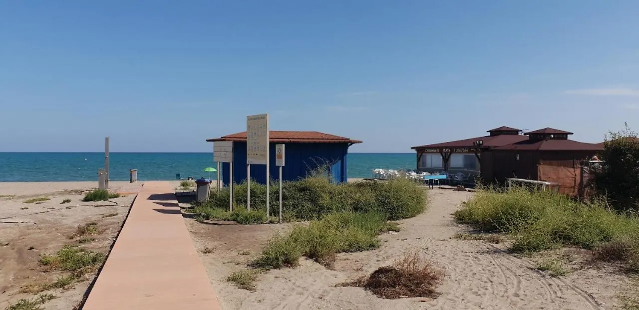 Apartment Paraiso Beachfront Apartments: Rooftop Pool & Wi-Fi Vera